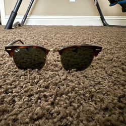 Ray Ban Clubmaster Classic