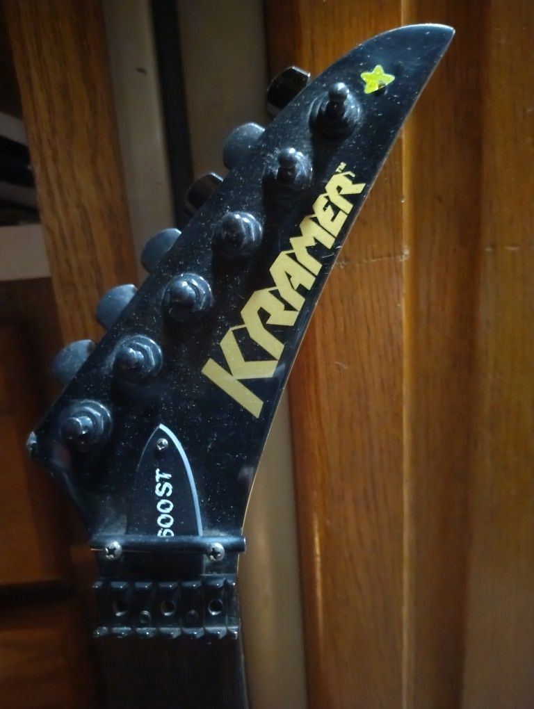 KRAMER GUITAR