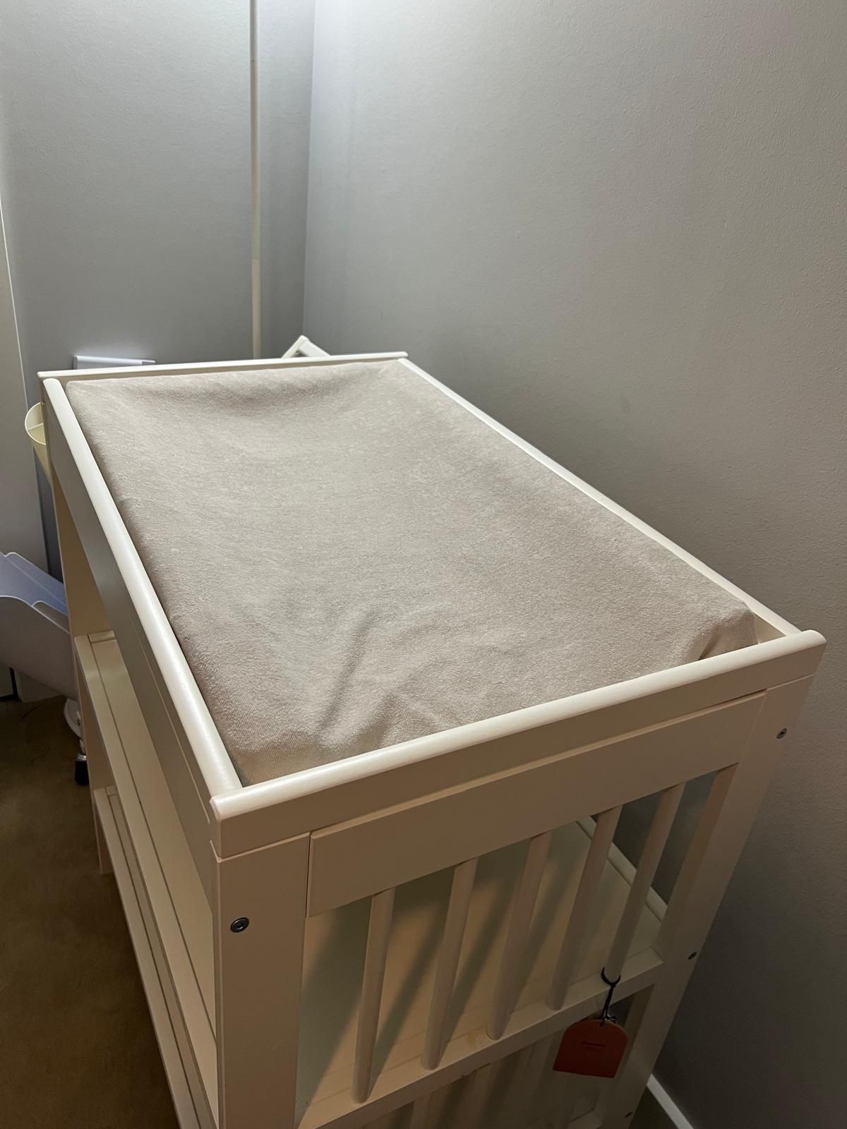*PENDING* IKEA GULLIVER Changing table (white)+ IKEA VADRA  Changing pad cushion and washable cover (grey)