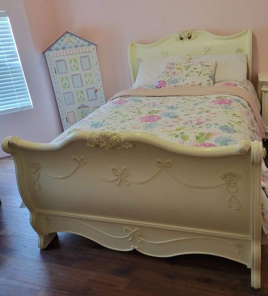 Disney Princess Collection Girl Bedroom Set