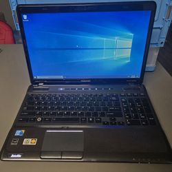 Laptop Toshiba i3