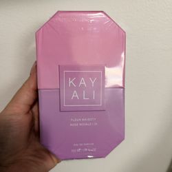 Kayali Fleur Majesty Rose Royale