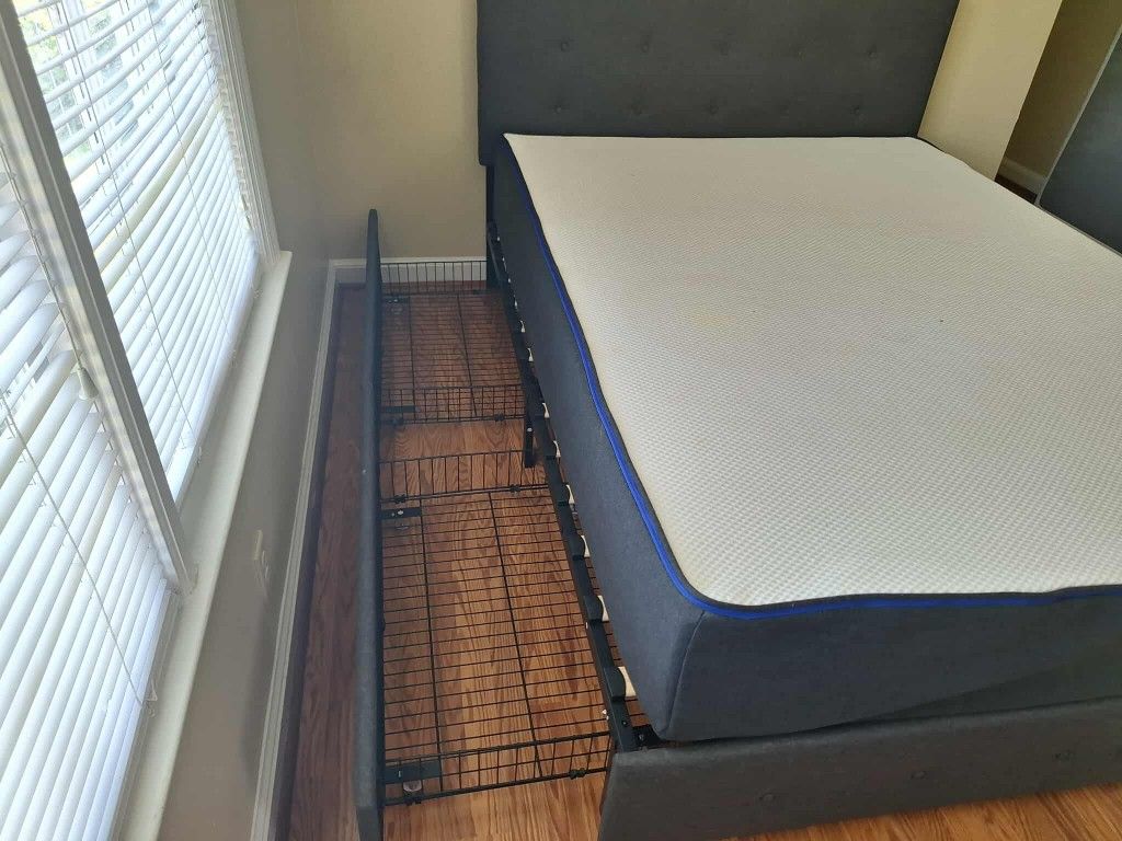 Brand New Matress Boxspring Bedframe W/drawers
