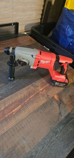 Milwaukee rotary hammer