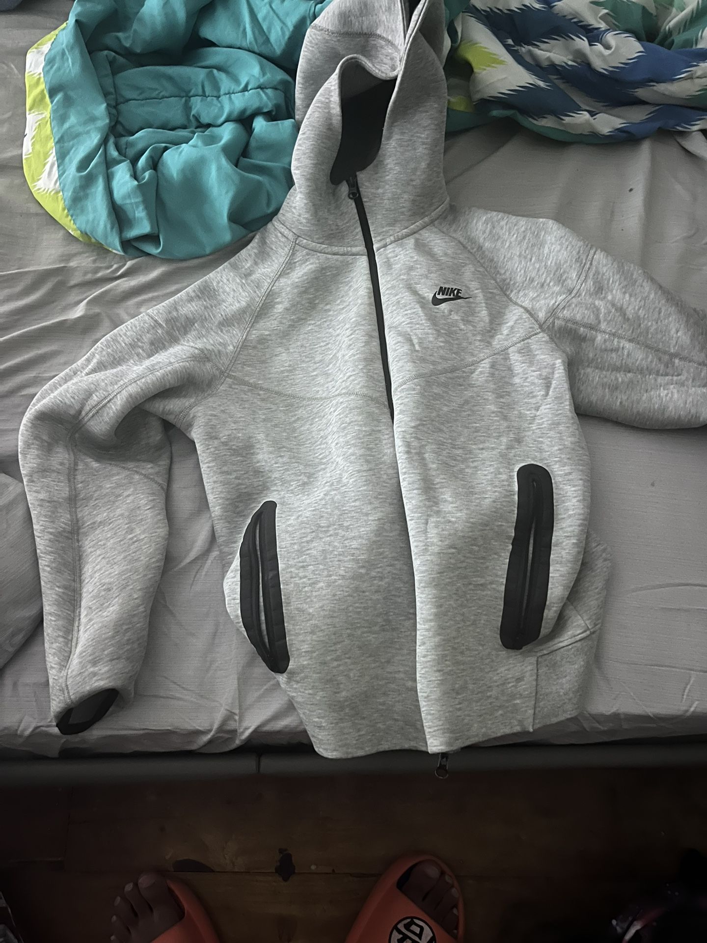 Nike Tech Size M