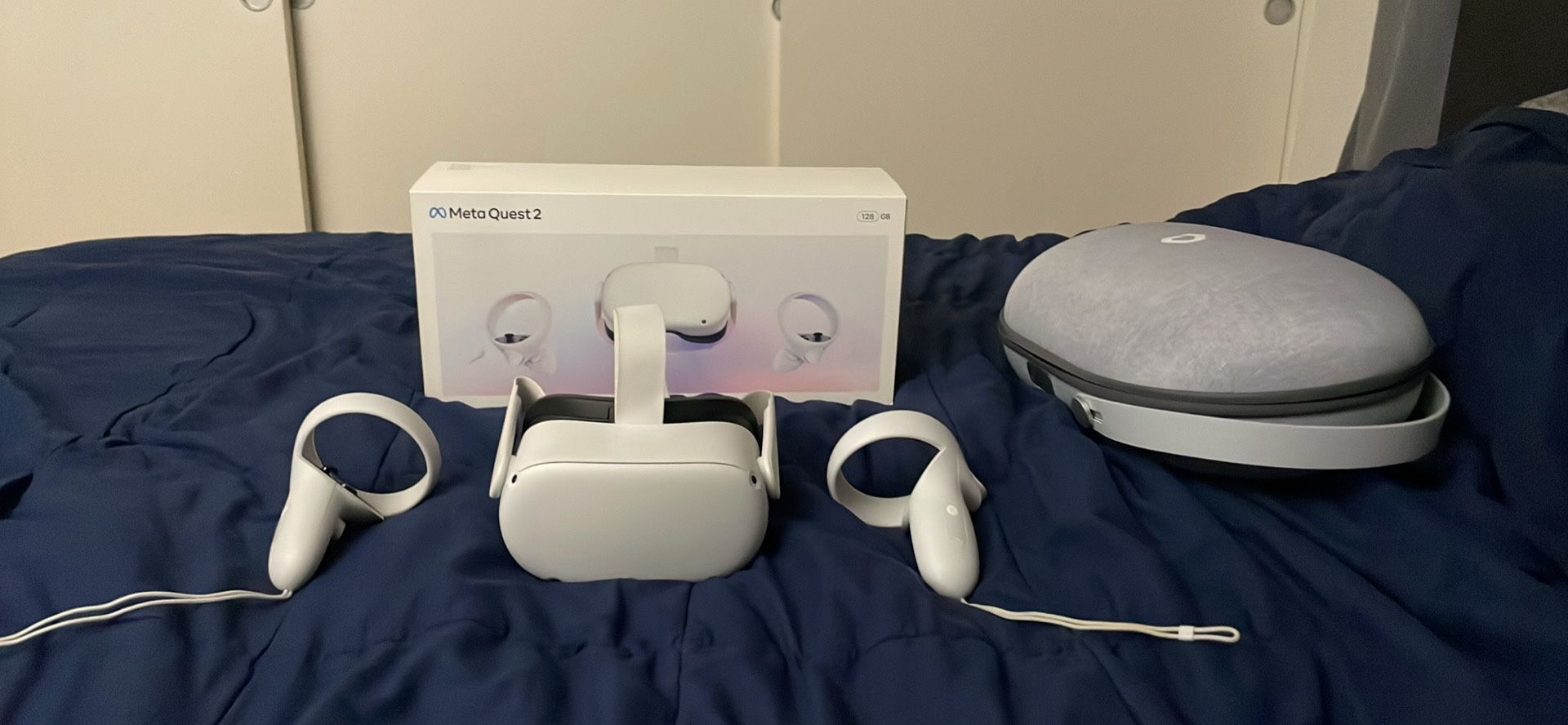 Vr headset 128 Gb (Meta Quest 2) + portable case