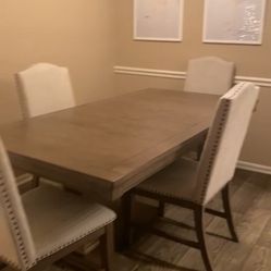 Ashley’s Furniture Dining Room Table Set