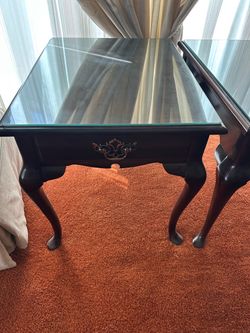 Dark Wood Queen Anne End Table with Glass Top