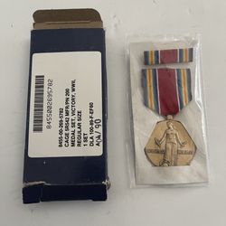 New Old Stock WW II Victory Medal Set in Box
