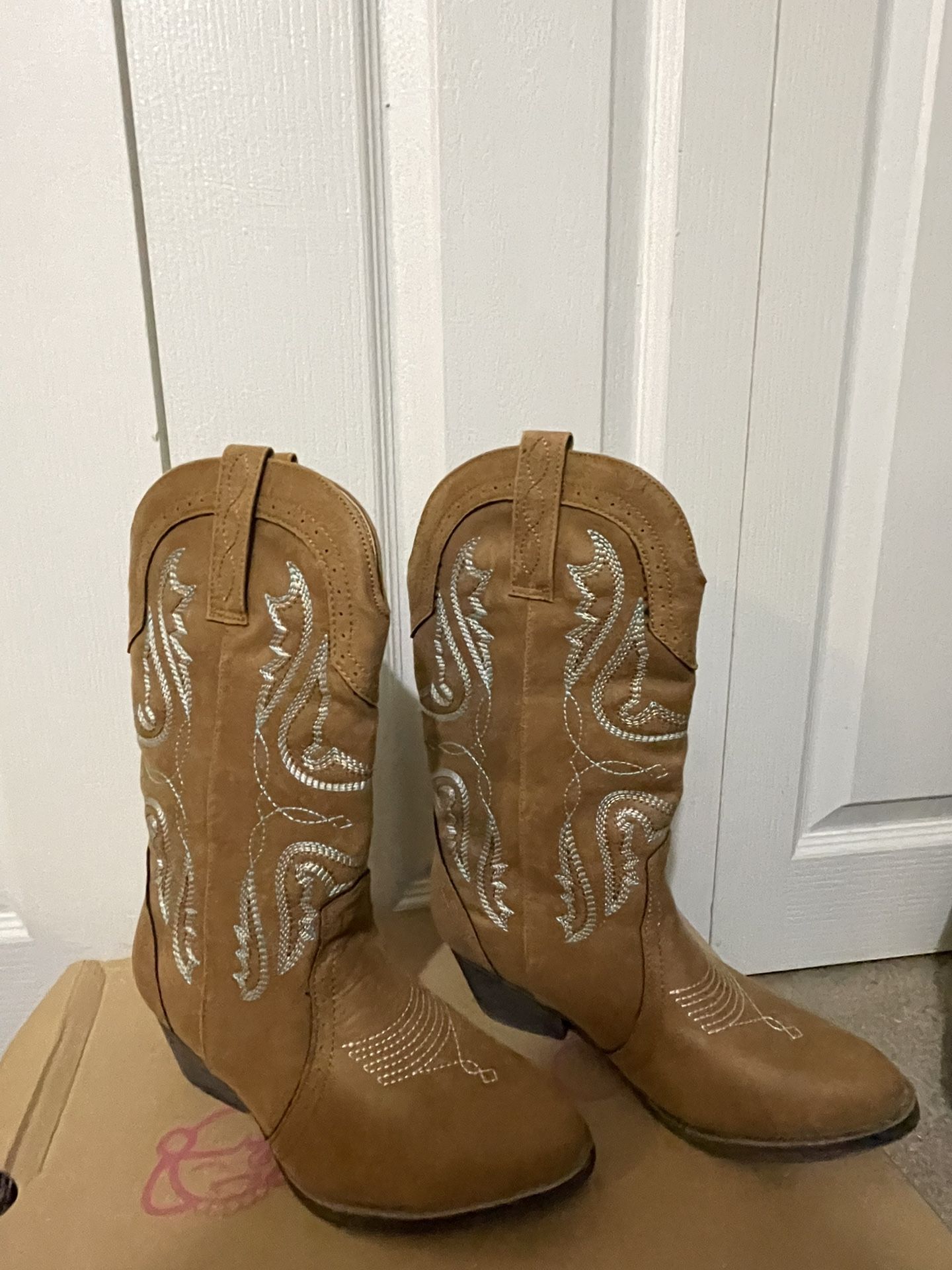 Cowboy Boots size 7.5