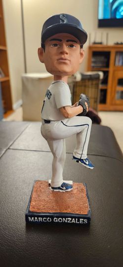 Mariner Bobbleheads.