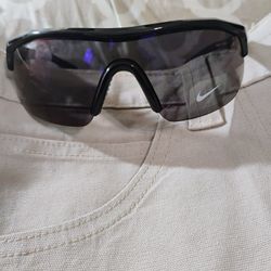 NWOT NIKE SPORTS SUNGLASSES 