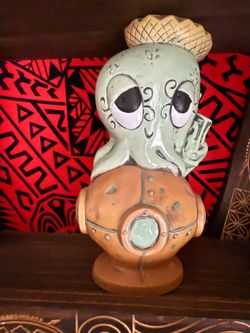 Tiki mug