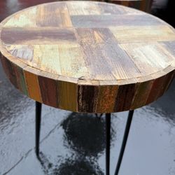 Rustic Industrial Tripod End Table - Wood & Metal Side Table