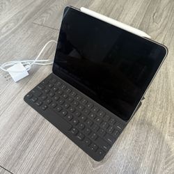Like New iPad - 512GB