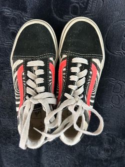 Vans girl shoe 13