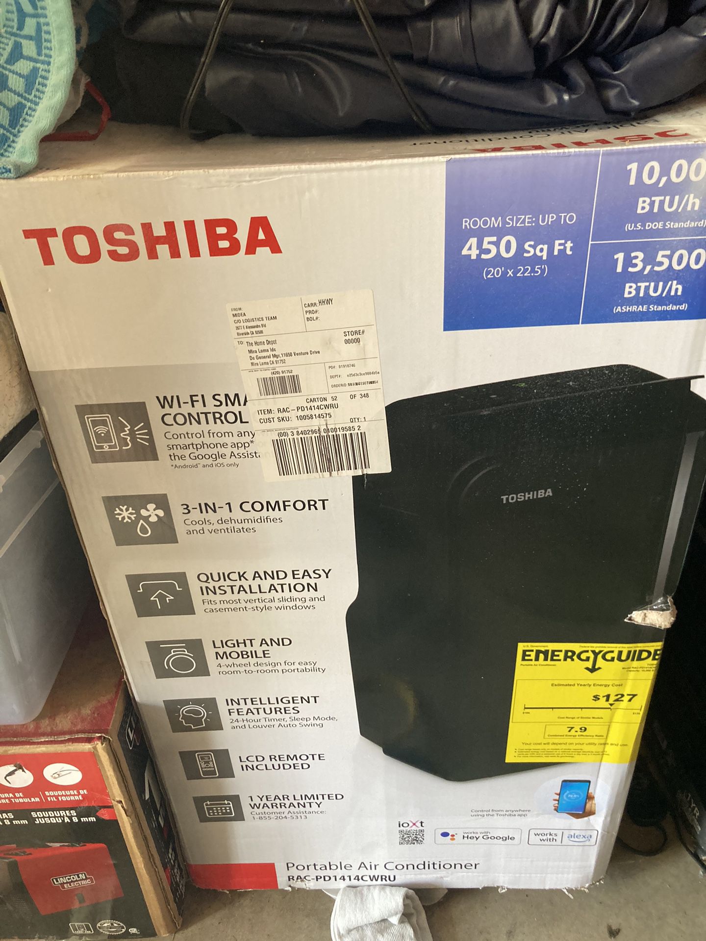 450 Square Ft Toshiba Air Conditioner $550 
