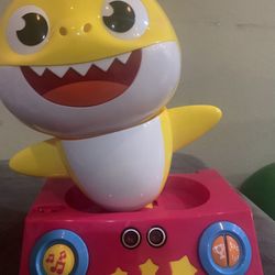 Baby Shark Toy Sings