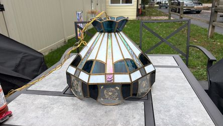 Tiffany-Style Stained Glass Swag Pendant Lamp Shade