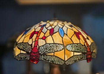 Tiffany-Style Dragonfly Stained Glass Lamp Shade