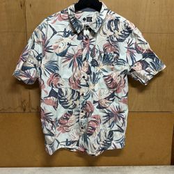 Salty Crew Shirt, Size Large