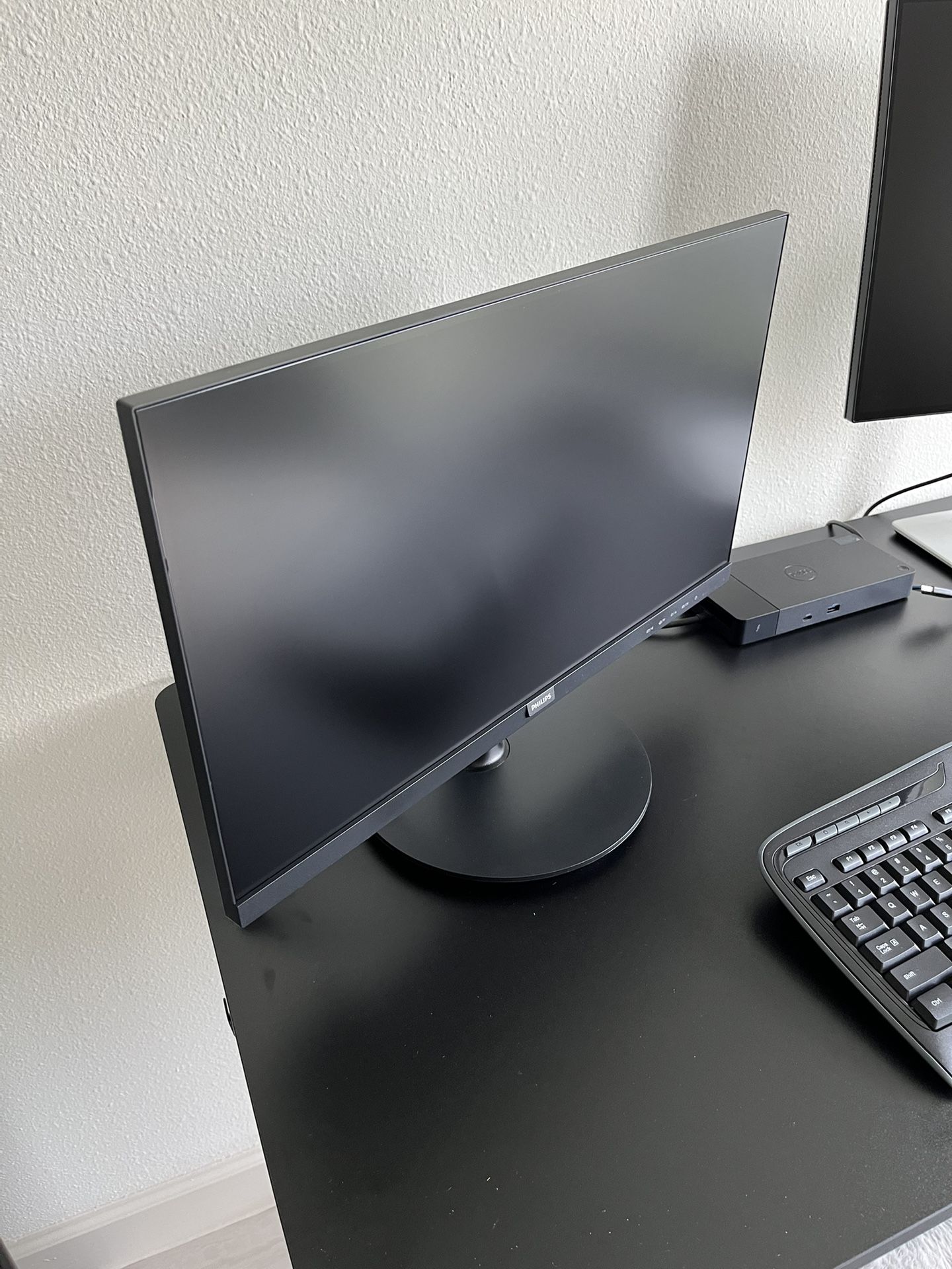 22in Phillips Full HD Monitor