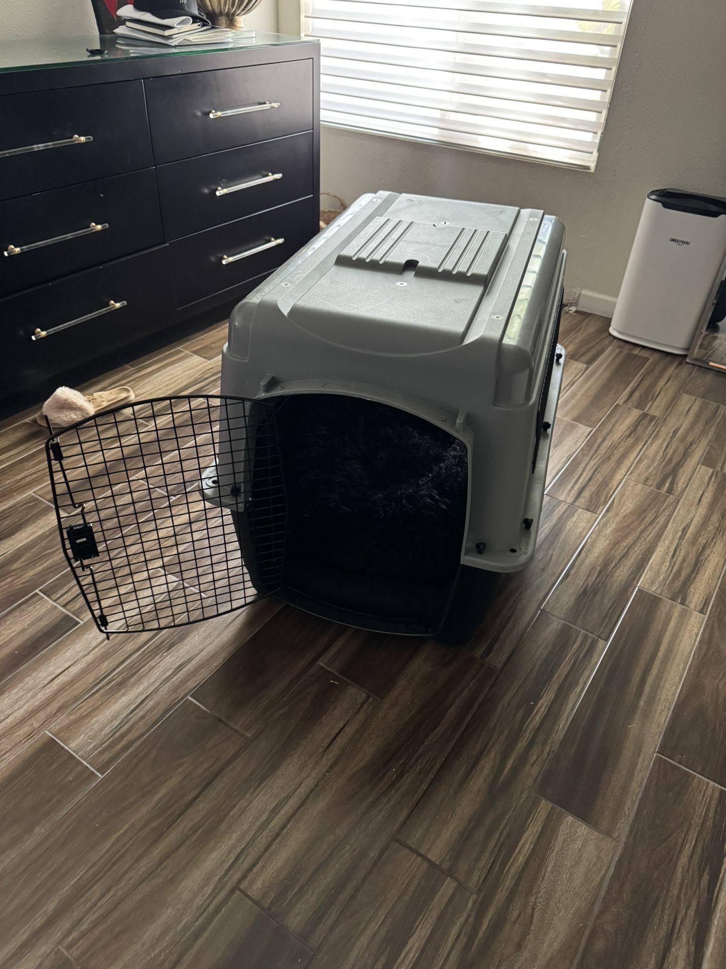 Dog kennel/crate
