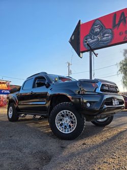 17x9 XM Rines y Llantas 265/70/17 Venom Power RT