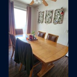 Table And Hutch