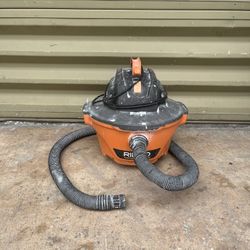 RIDGID 6 GALLON NXT WET DRY VACUUM [CASH ONLY] 