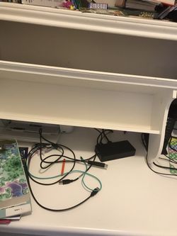 Bookshelf/decorating shelf ballantyne pick up