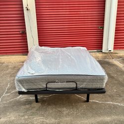 Like New Siena Premier Hybrid Queen Mattress