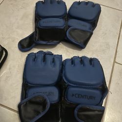 Century Boxing Gloves S/M