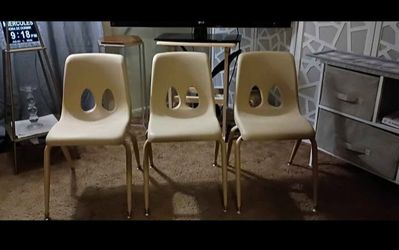 Children's chair set of 3