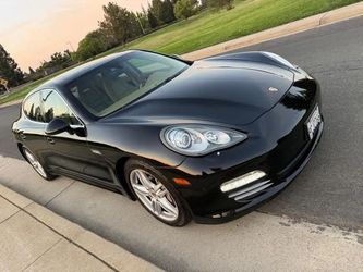 2011 Porsche Panamera