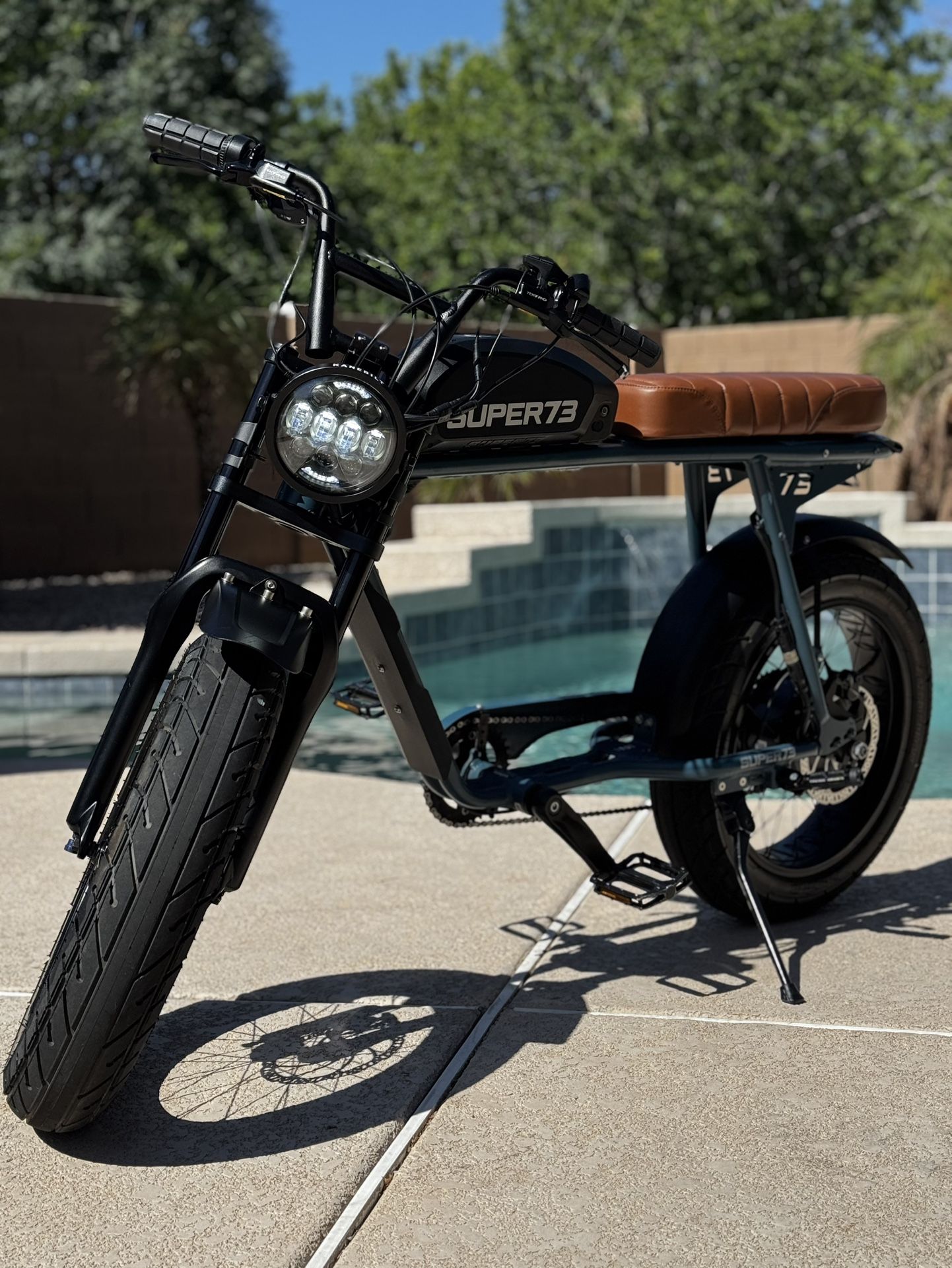 Super73 S2 ~ Custom Build 11-Speed, Twist Throttle, Kanebilt Light and Seat – Like New!