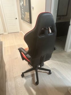 Black and Red Racing Style Gaming Chair