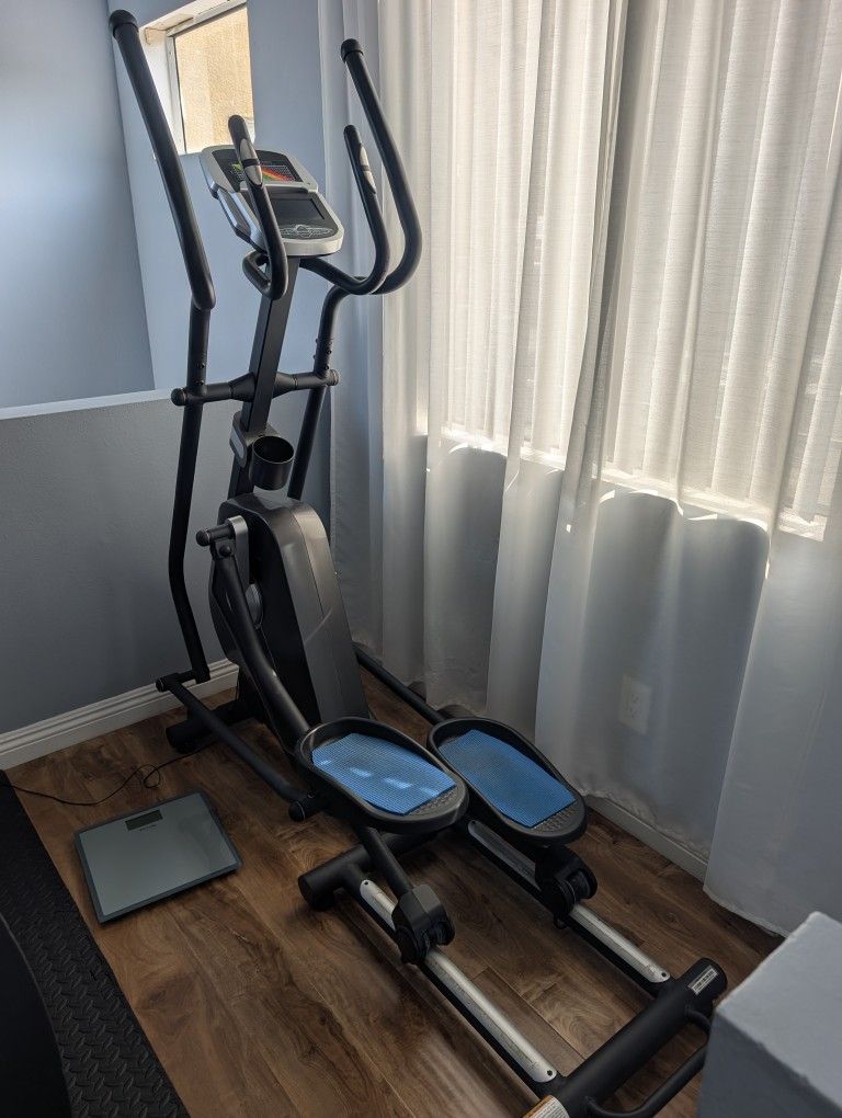 Elliptical Machine Sunny Health & Fitness