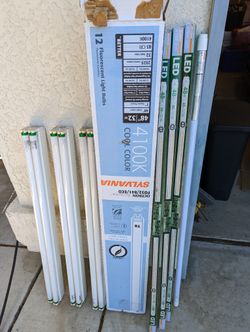 Fluorescent and LED tube light bulbs - One lot