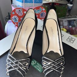 Black Heels With Diamonds 