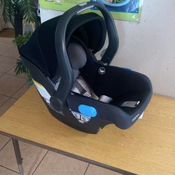 Like New Baby Car seat