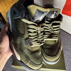 JORDAN 4s Size 10