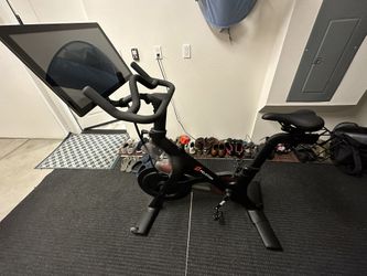 Basic peloton With Accessories