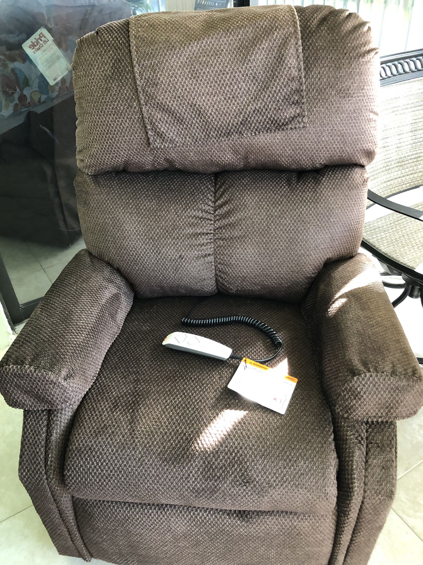 Pride-Lift Chair (Brand New/Never Used)