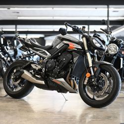 2024 TRIUMPH STREET TRIPLE 765 RS