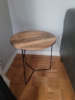 End table