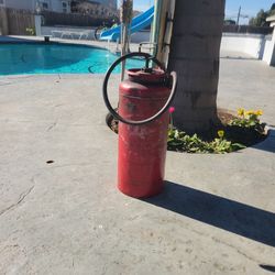 Whitecap Hunts Sprayer   (Used For Concrete Forms. ) Works Good.