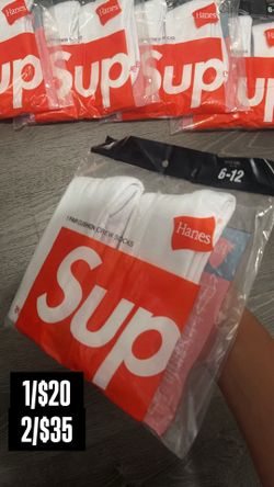 Supreme socks