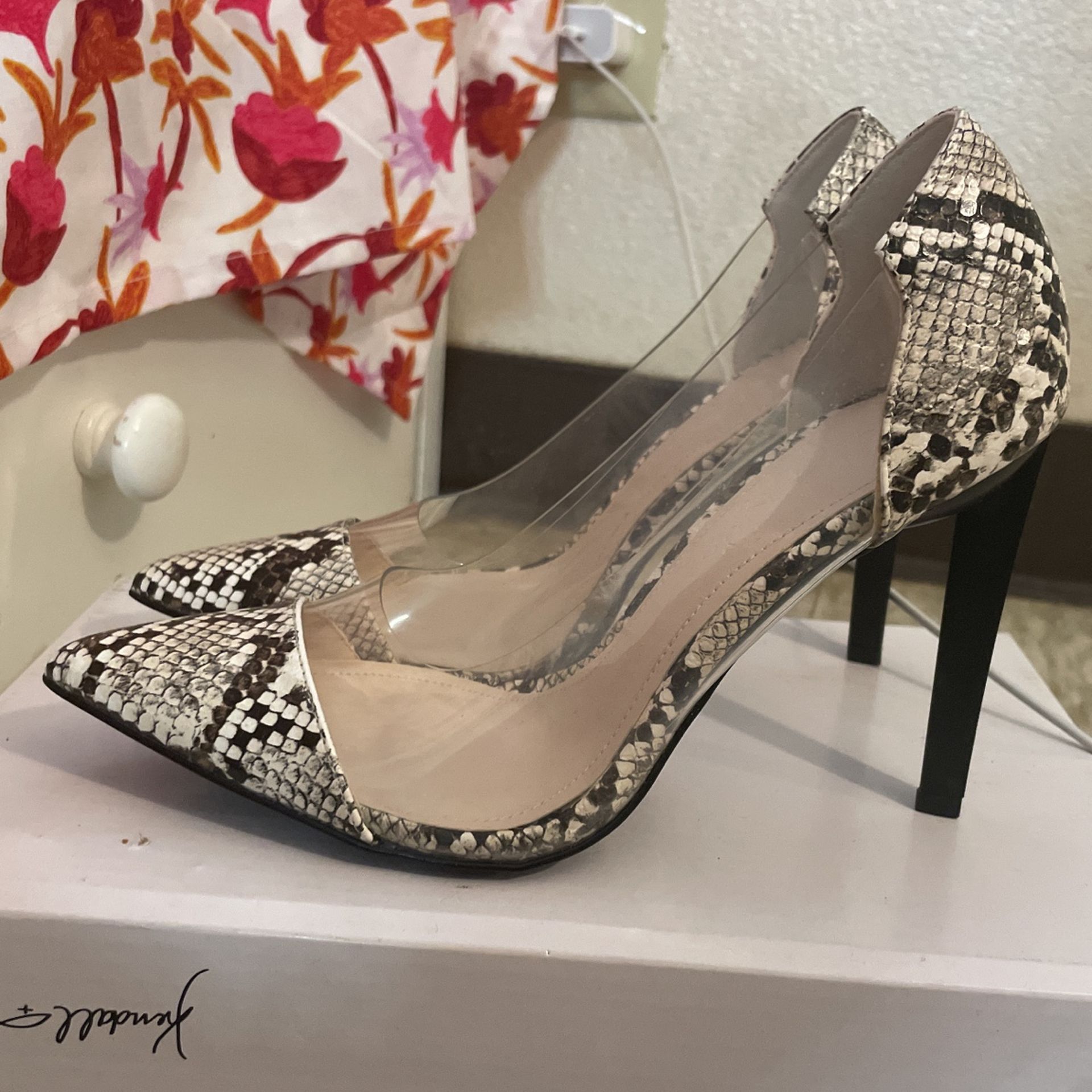 Kylie Jenner Pointed Heels