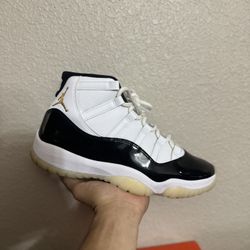 Jordan DMP Gratitude 11s size 9.5 VNDS